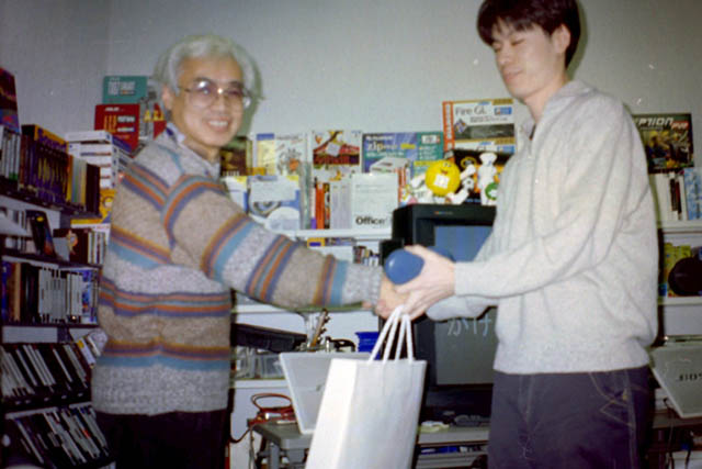 1997年11月　3DCGソフトのコンテスト「ライトウェーブ・コンテスト・イン・パルテア　テーマ:海」を開催いたしました。